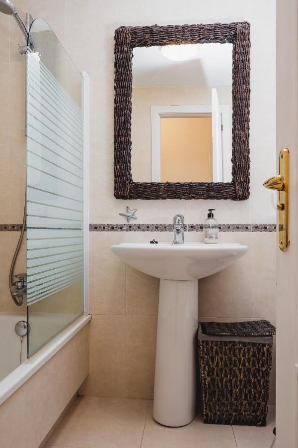 Apartamentos Lorien Milladoiro Exterior photo