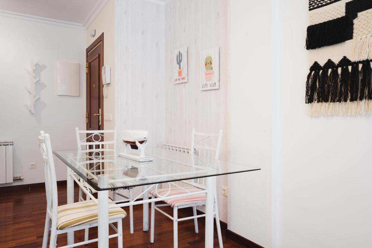 Apartamentos Lorien Milladoiro Exterior photo